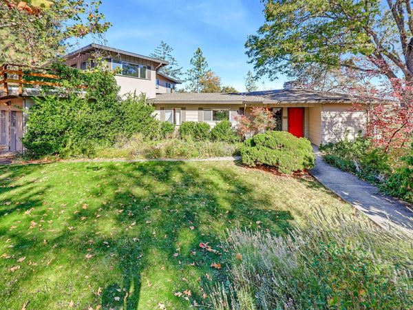 160 Timberlake Drive, Ashland, OR 97520