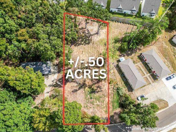 370 Christman, Oxford, MS 38655