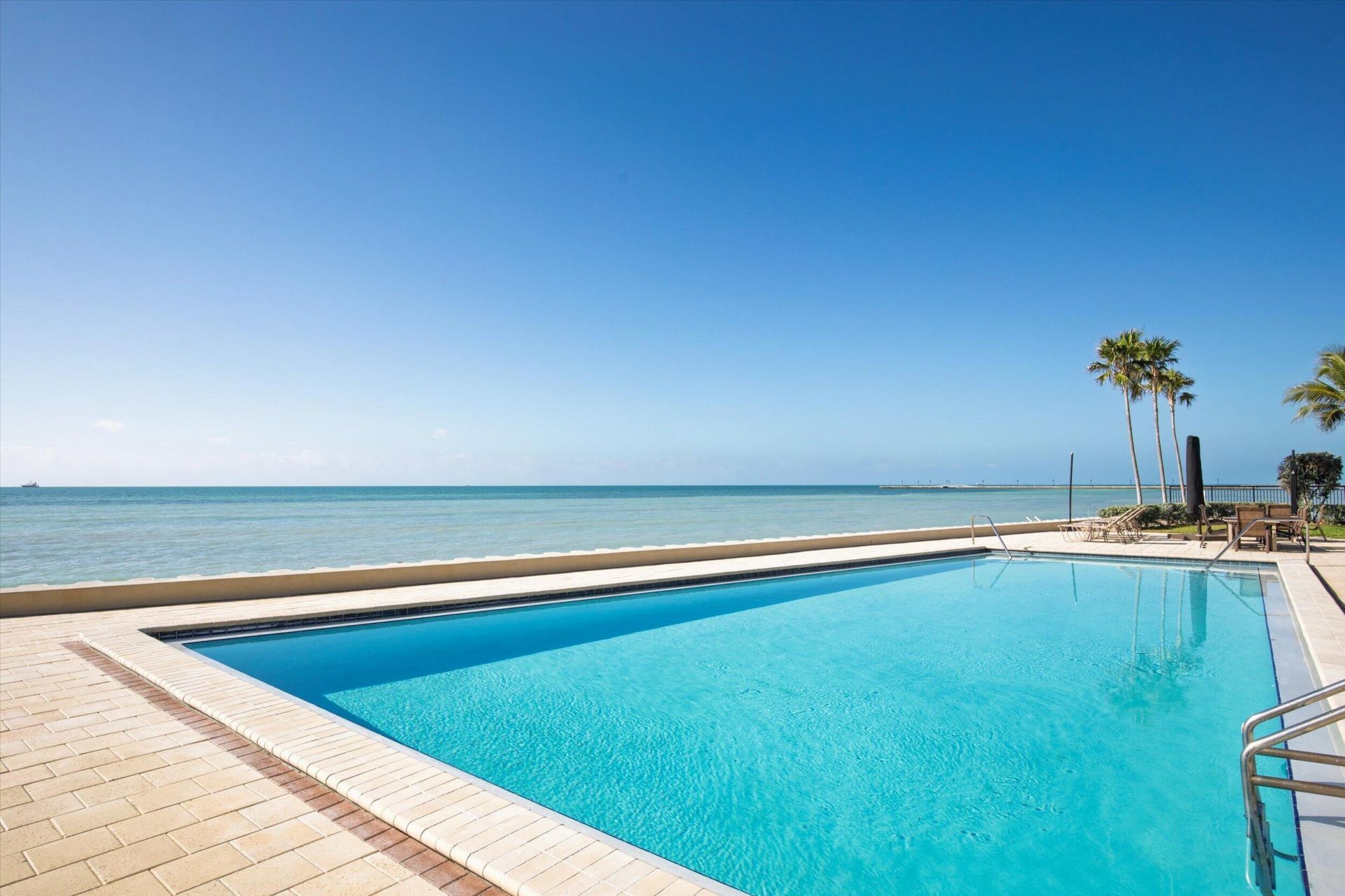 1616 Atlantic Boulevard, Unit APT 18, Key West, FL 33040 Photo