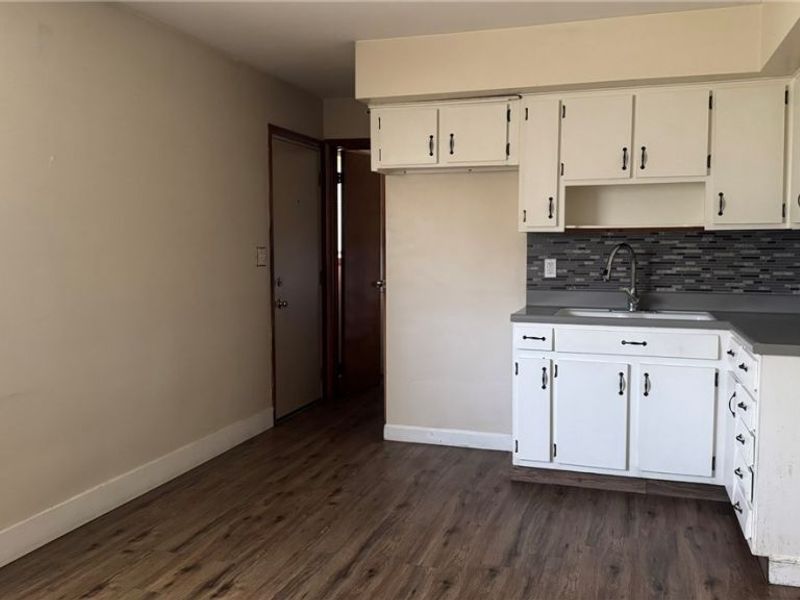 154 Greeley Lane, Youngstown, OH 44505 Photo 4