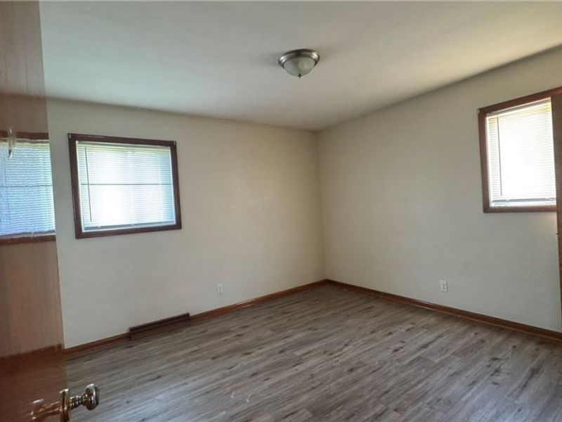154 Greeley Lane, Youngstown, OH 44505 Photo 7