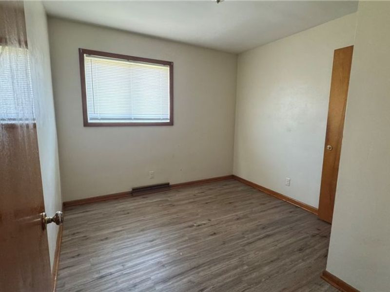 154 Greeley Lane, Youngstown, OH 44505 Photo 9