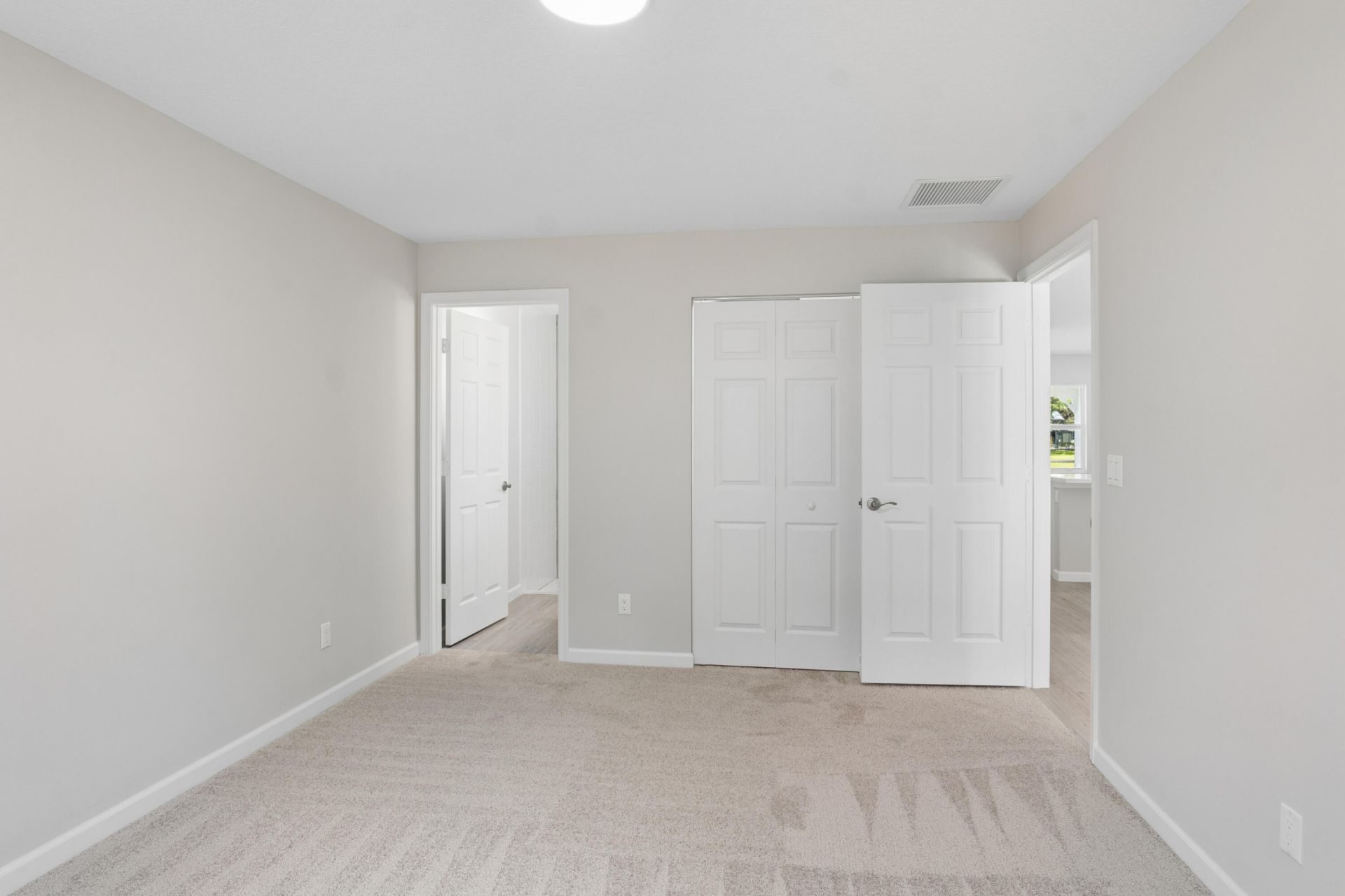5664 SE 45th Avenue, Stuart, FL 34997 Photo