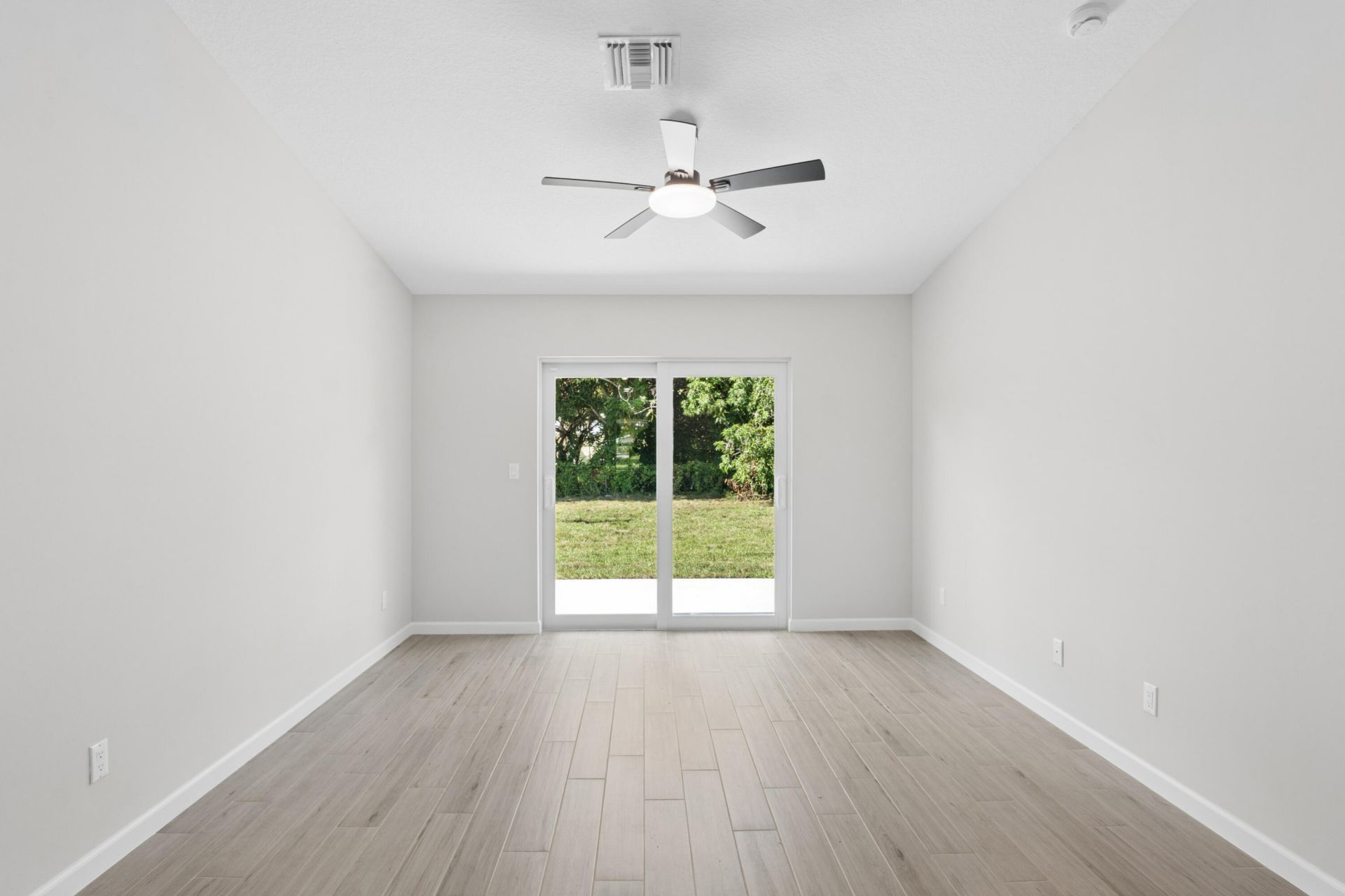 5664 SE 45th Avenue, Stuart, FL 34997 Photo