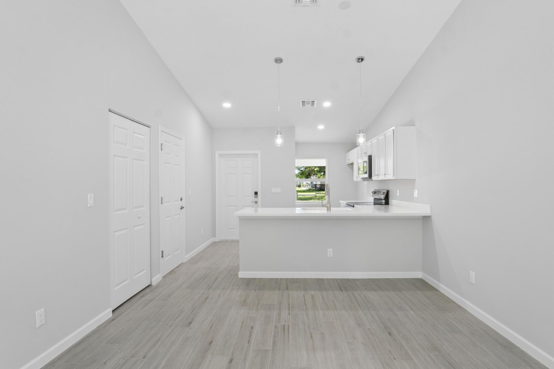 5664 SE 45th Avenue, Stuart, FL 34997 Photo