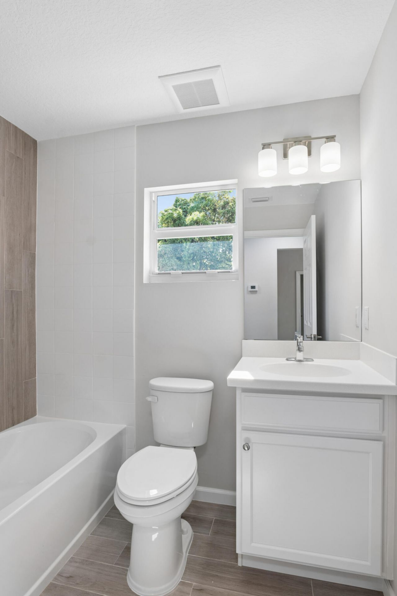 5664 SE 45th Avenue, Stuart, FL 34997 Photo