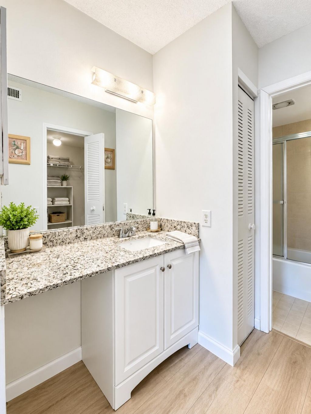 9150 NW Lime Bay Boulevard, Unit 114, Tamarac, FL 33321 Photo