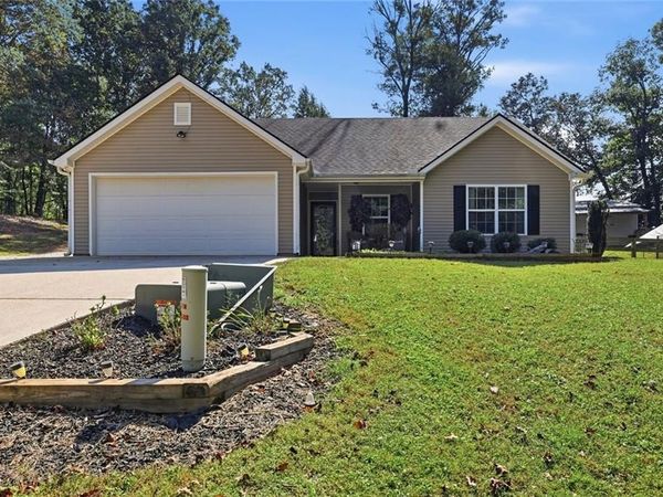 44 Oakmont Drive, Cleveland, GA 30528