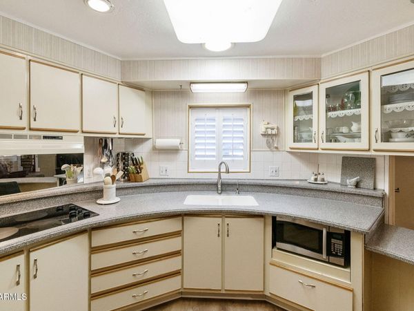 2435 N Higley Road, Mesa, AZ 85215