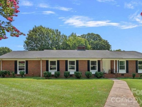 1600 Woodberry Road , Charlotte, NC 28212