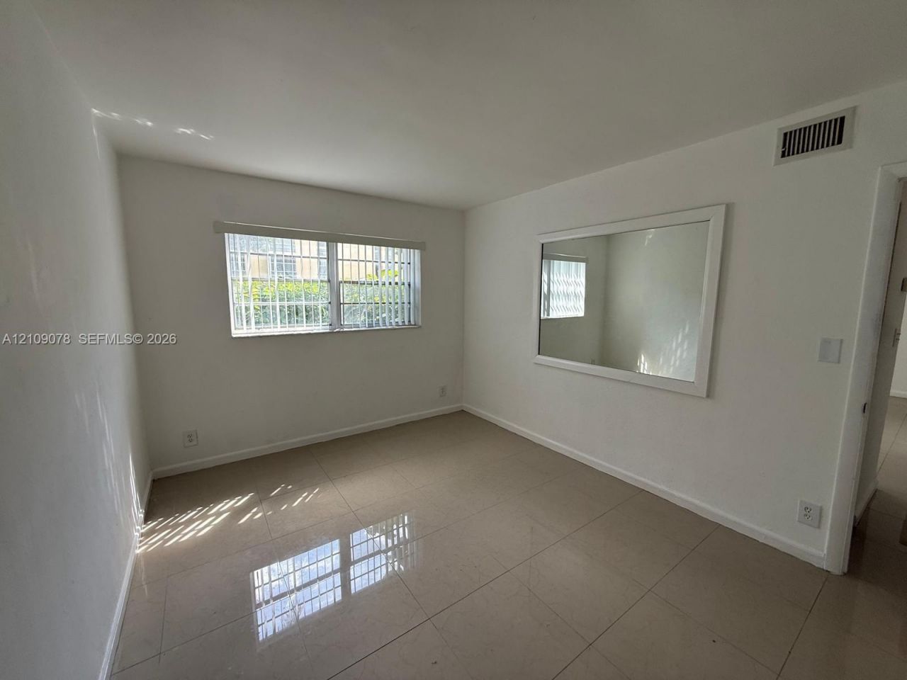 251 172 St , Unit 129, Sunny Isles Beach, FL 33160 Photo