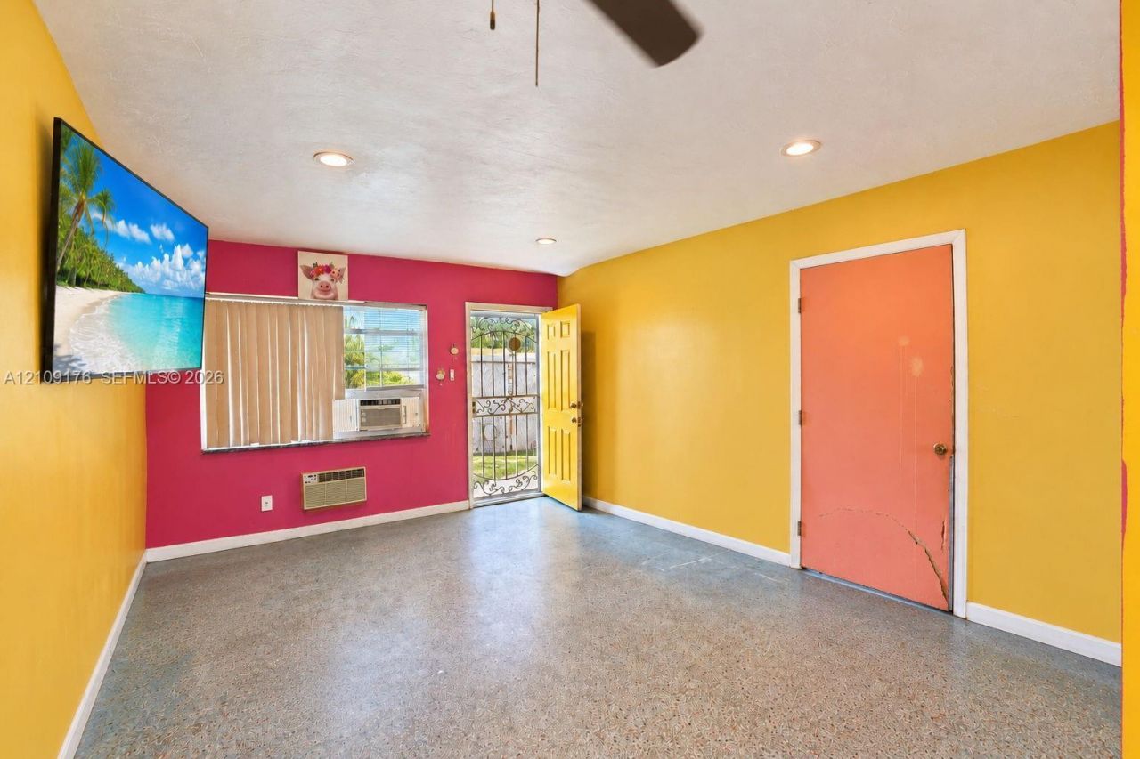 2664 SW 7th St , Fort Lauderdale, FL 33312 Photo