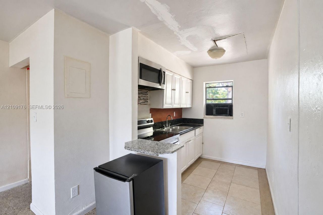 2664 SW 7th St , Fort Lauderdale, FL 33312 Photo