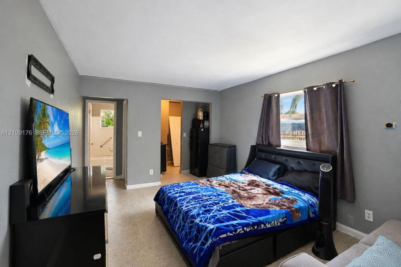 2664 SW 7th St , Fort Lauderdale, FL 33312 Photo