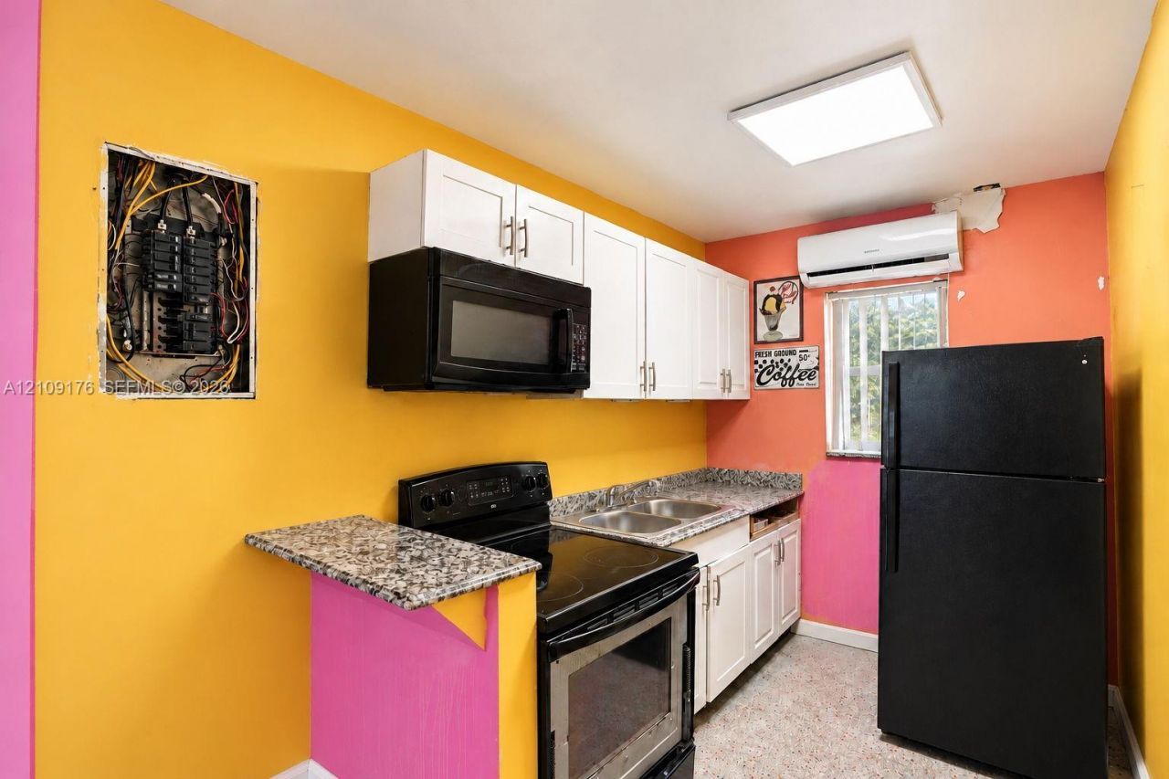 2664 SW 7th St , Fort Lauderdale, FL 33312 Photo