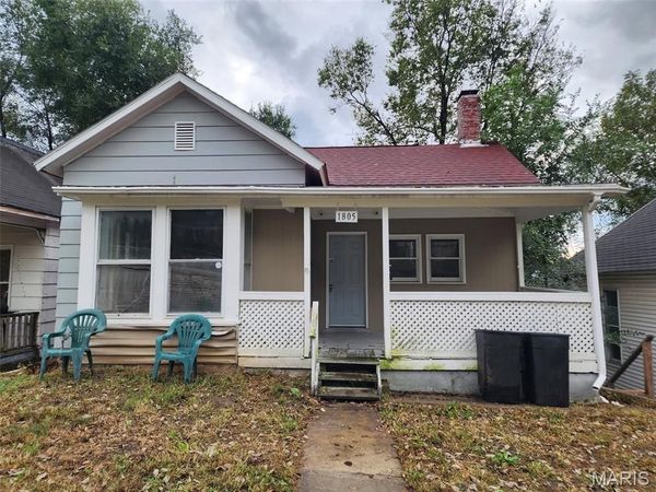 1805 Grace Street , Hannibal, MO 63401