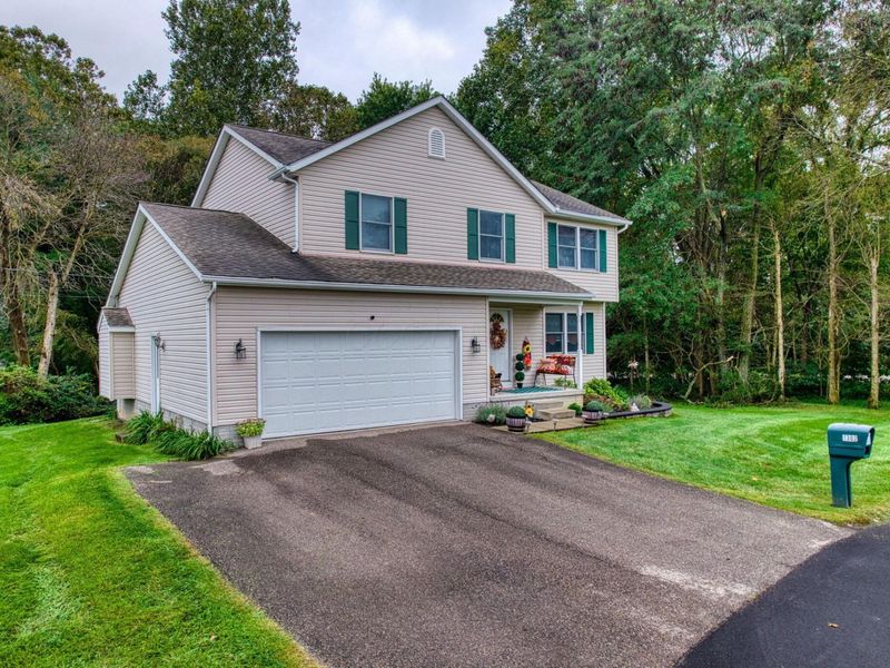 1302 Patricia Lane , Heath, OH 43056 Photo 2