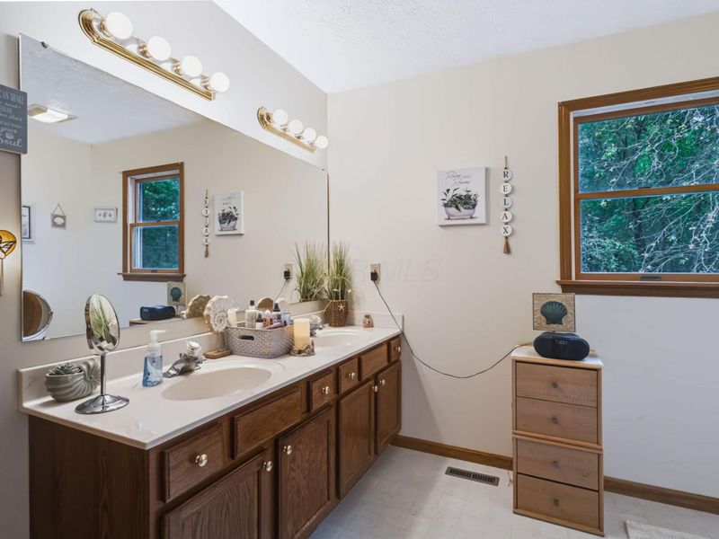 1302 Patricia Lane , Heath, OH 43056 Photo 27