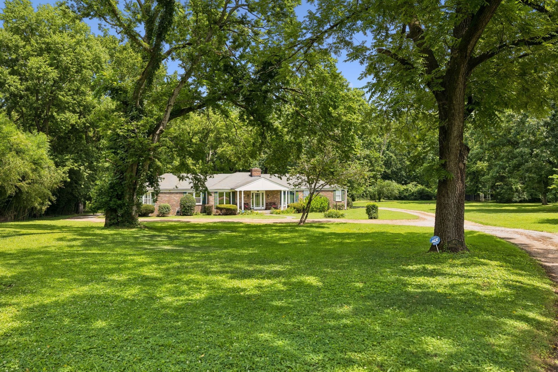 853 Pasadena Dr, Nashville, TN 37204 Main Photo