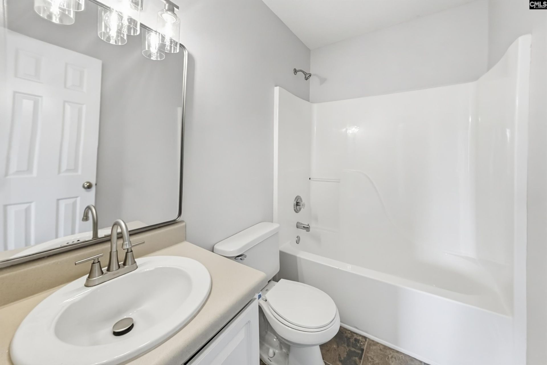 104 Jonathan Lane Photo 18