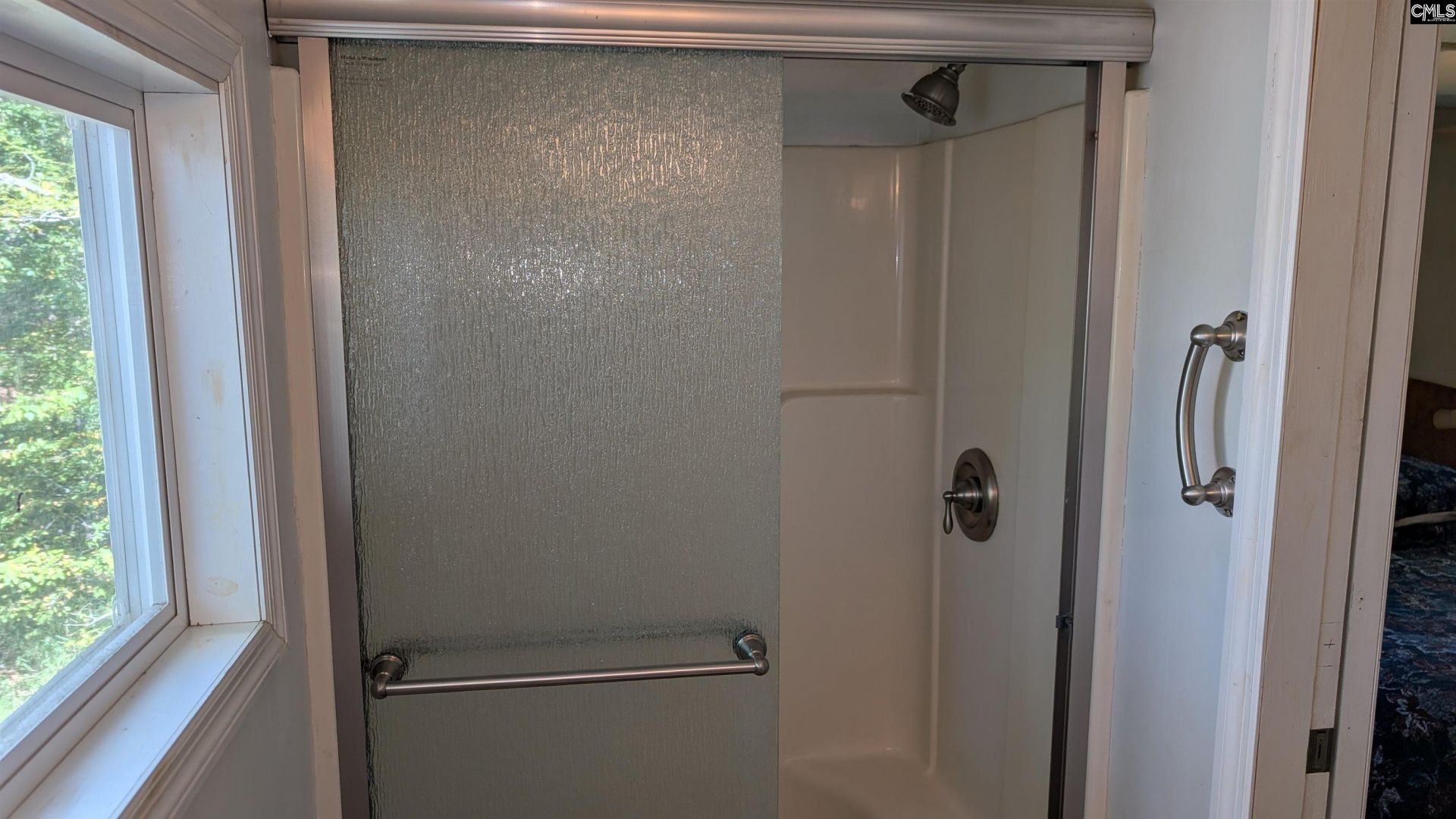 275 Kingfisher Drive  Photo 12