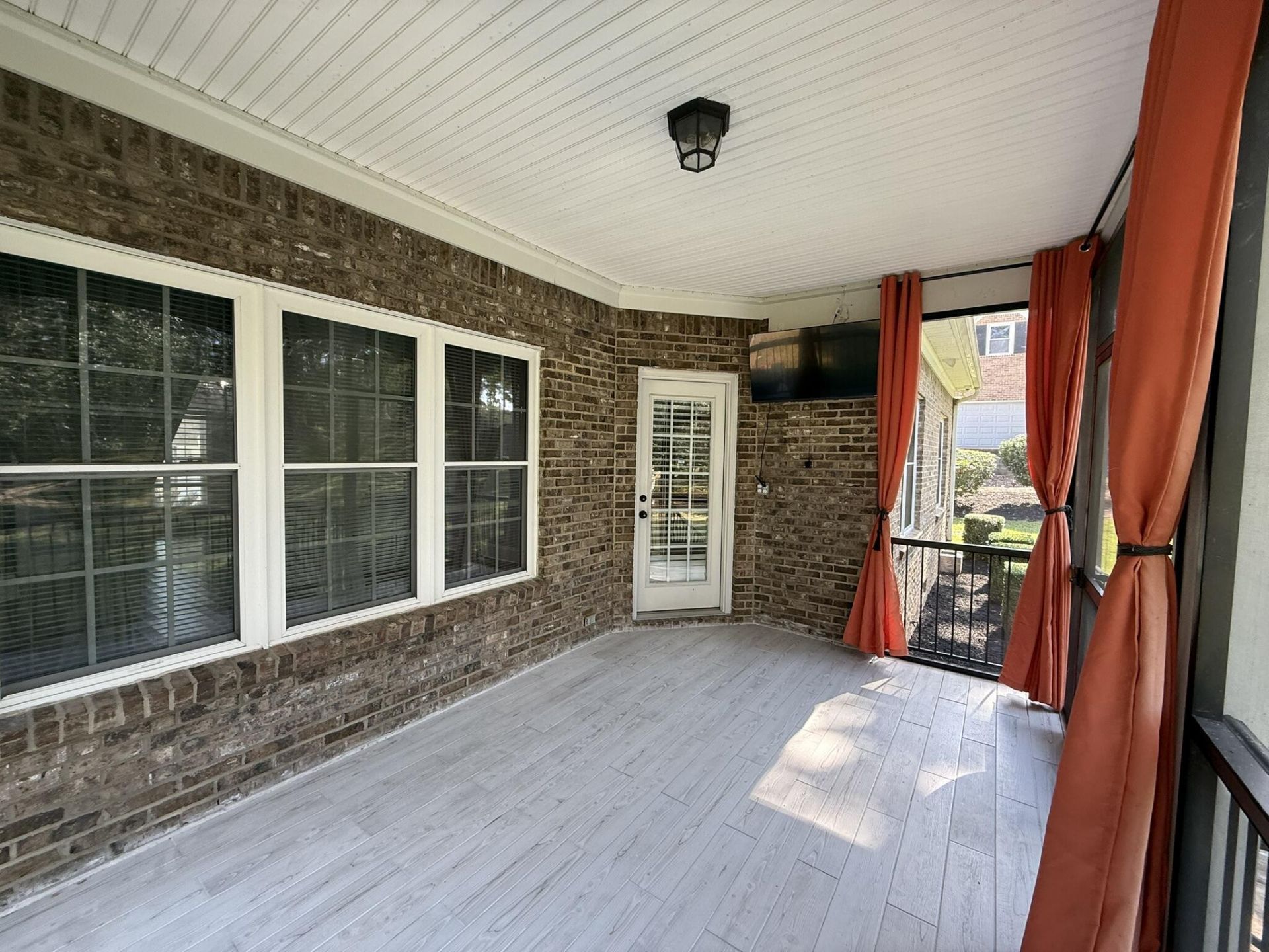 126 Cooper Drive Photo 6