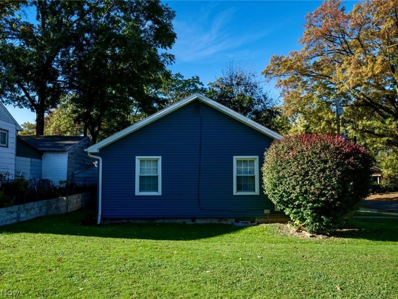 829 Lafayette Avenue, Niles, OH 44446 Photo 4
