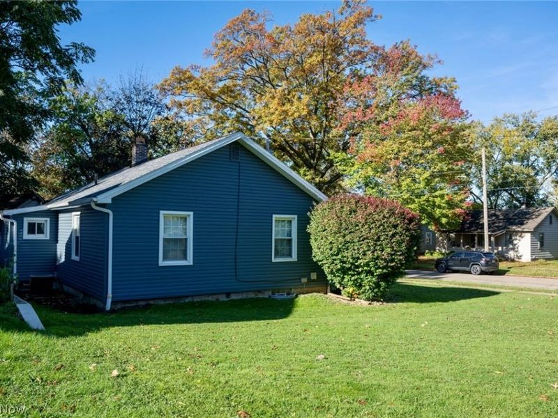 829 Lafayette Avenue, Niles, OH 44446 Photo 5