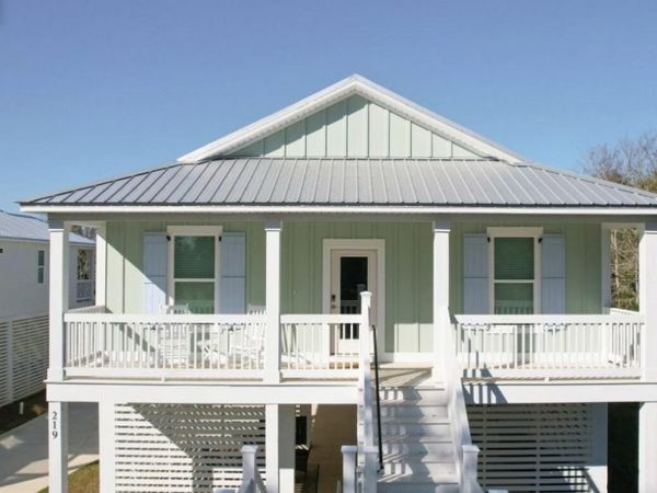 219 Demetz Avenue, Pass Christian, MS 39571