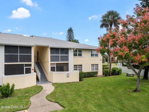 901 Sonesta Avenue NE, Unit 102, Palm Bay, FL 32905