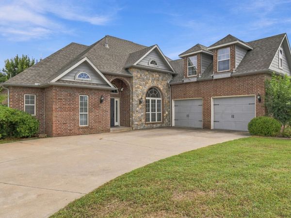 10917 S Lawrence Street , Jenks, OK 74037
