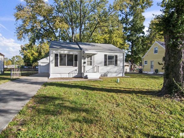 1957 LEE Street, Springfield, IL 62703