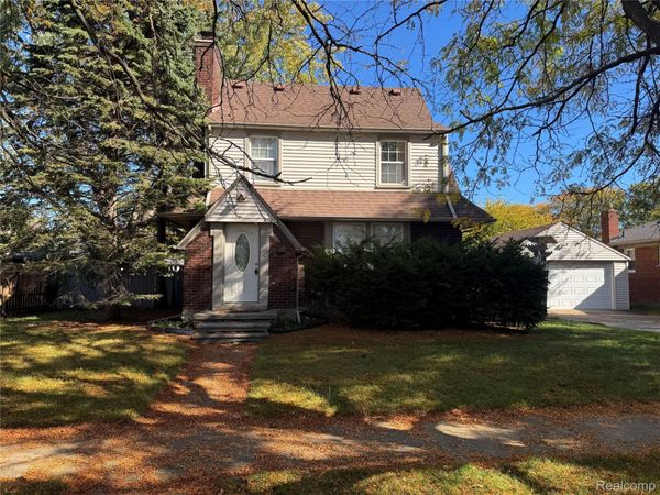 2373 22nd Street , Wyandotte, Mi 48192