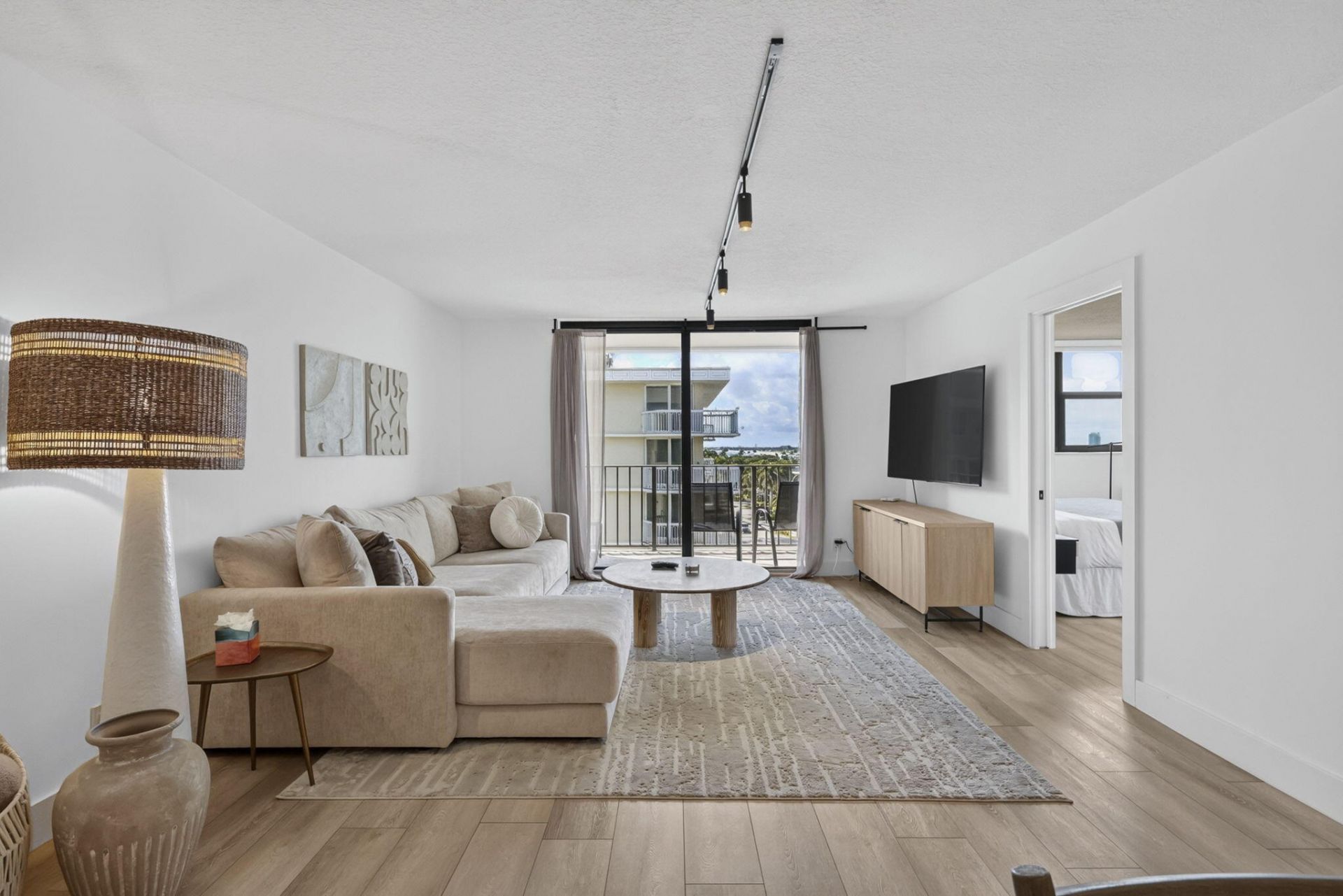 145 S Ocean, Unit 719, Palm Beach Shores, FL 33404 Photo