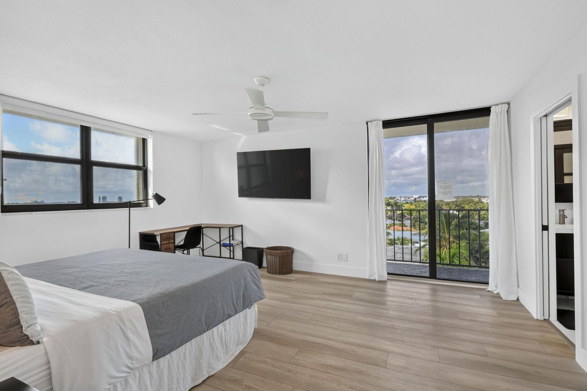 145 S Ocean, Unit 719, Palm Beach Shores, FL 33404 Photo