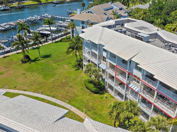 432 Bay Colony Drive N, Juno Beach, FL 33408