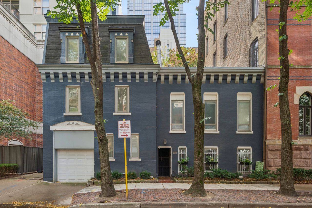 29 W Chestnut Street , Unit 5A, Chicago, IL 60610 Main Photo