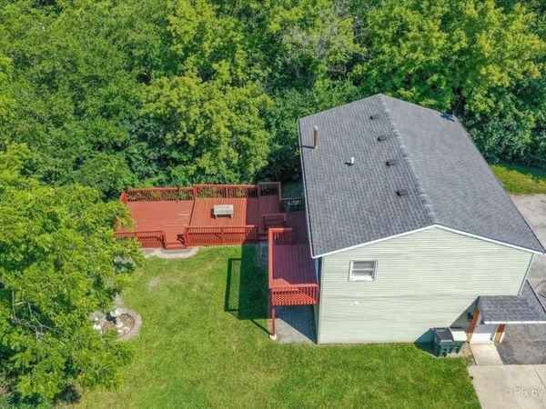 544-548 N Hainesville Road , Round Lake Beach, IL 60073