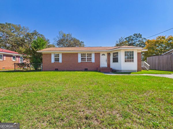 109 McVay Drive, Cochran, GA 31014