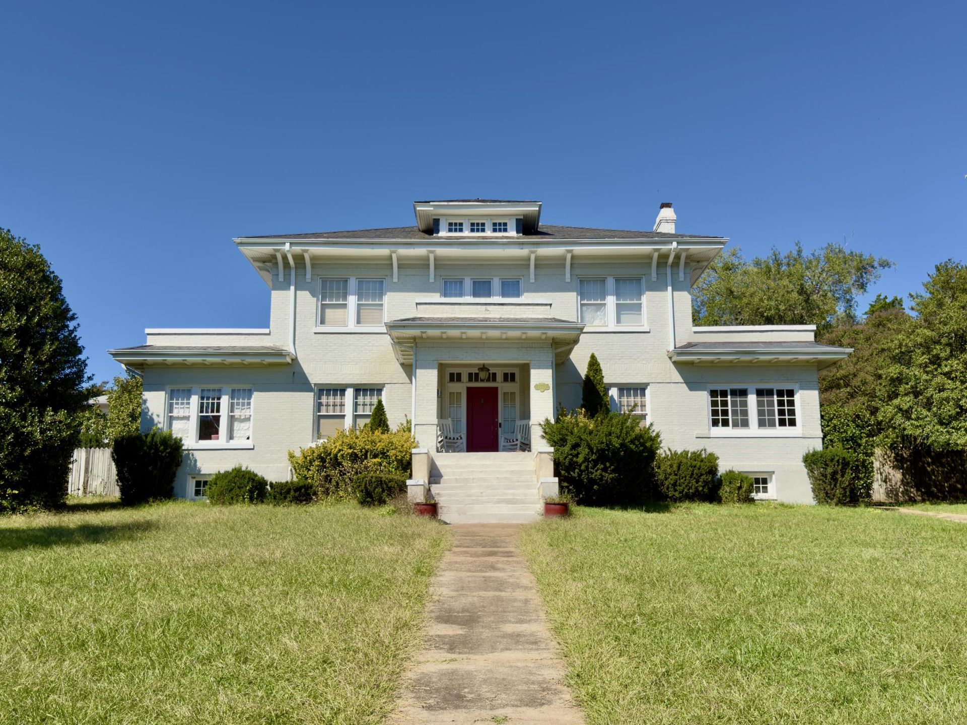 2243 Grandin Rd Sw, Roanoke, VA 24015 Main Photo