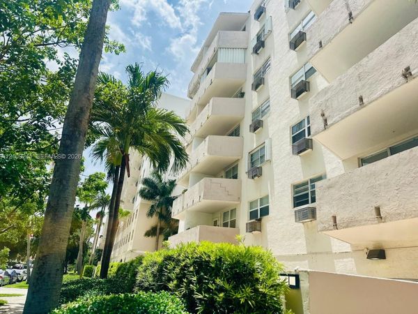 505 NE 30th St , Unit 205, Miami, FL 33137
