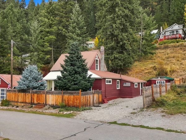 511 HUNTER ST , Mullan, ID 83846