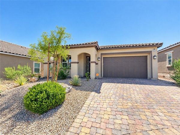 10241 Skye Run Avenue , Las Vegas, NV 89166