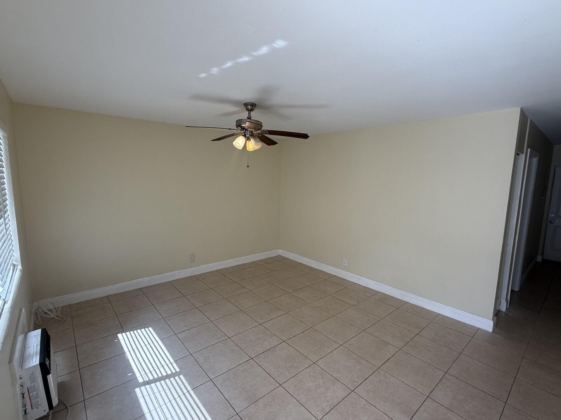 1415 N J Street, Unit 4, Lake Worth Beach, FL 33460 Photo