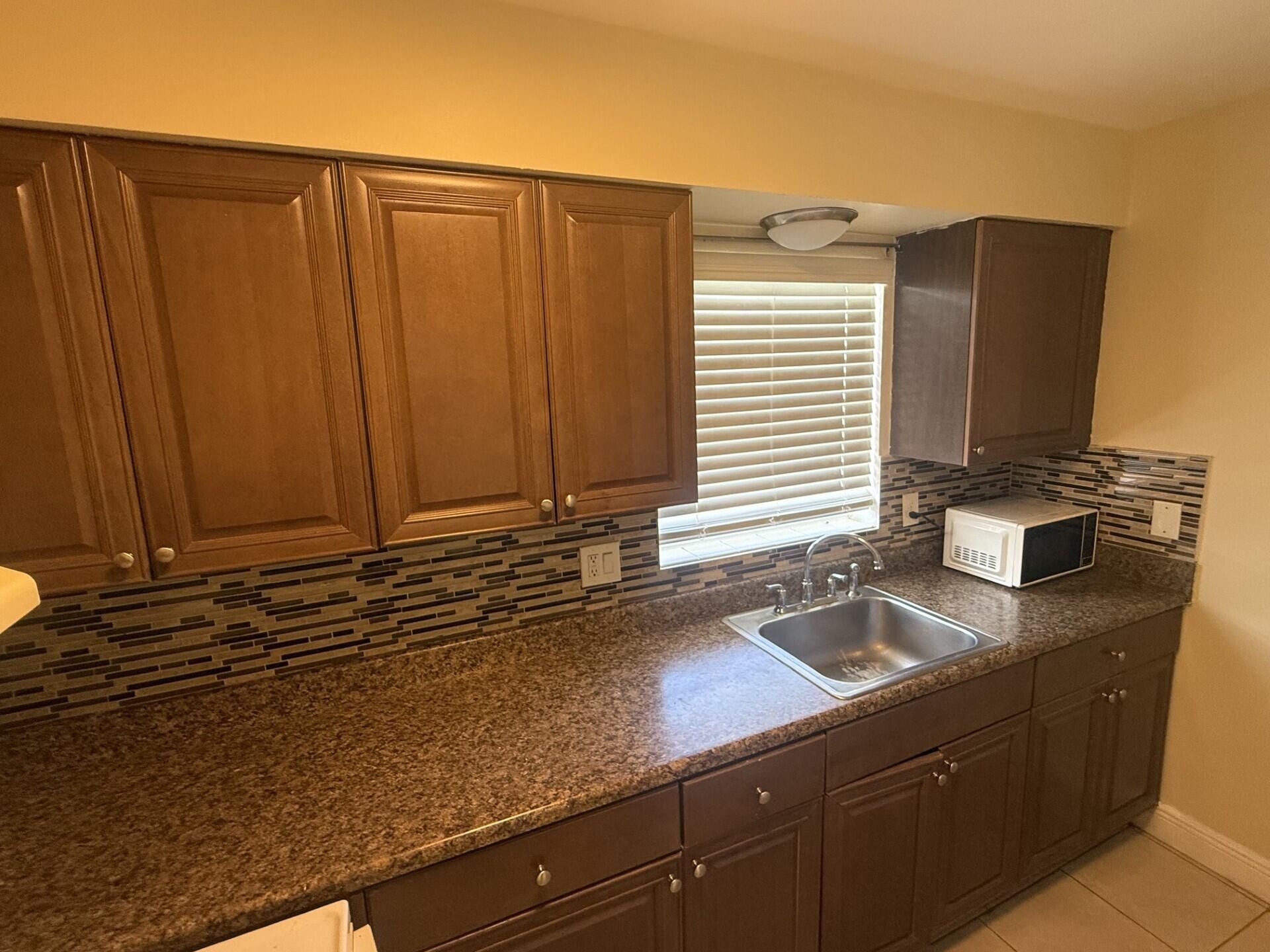 1415 N J Street, Unit 4, Lake Worth Beach, FL 33460 Photo