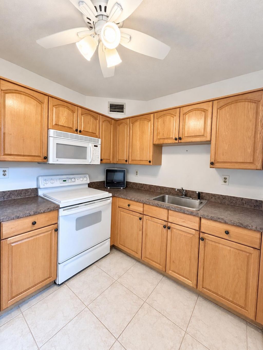 323 Flanders G Drive, Delray Beach, FL 33484 Photo