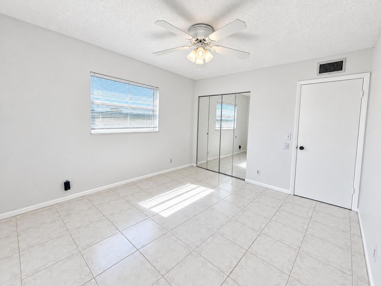 323 Flanders G Drive, Delray Beach, FL 33484 Photo