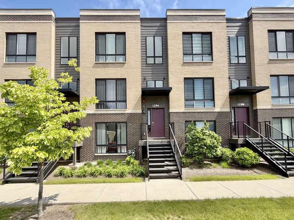 1294 Catalina Court , Schaumburg, IL 60173