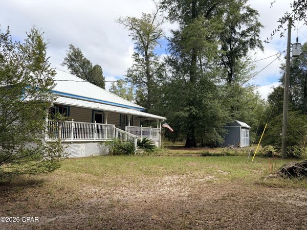 3738 Whispering Pines Circle , Greenwood, FL 32443