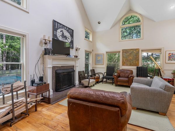 10 Harbor Street , East Hampton, NY 11937